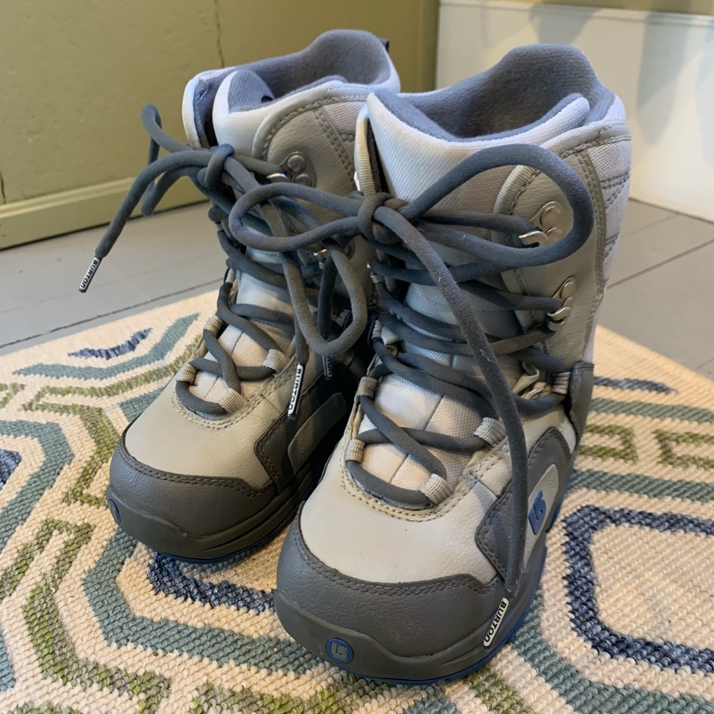Kids Burton Moto Snowboard Boots 🏂